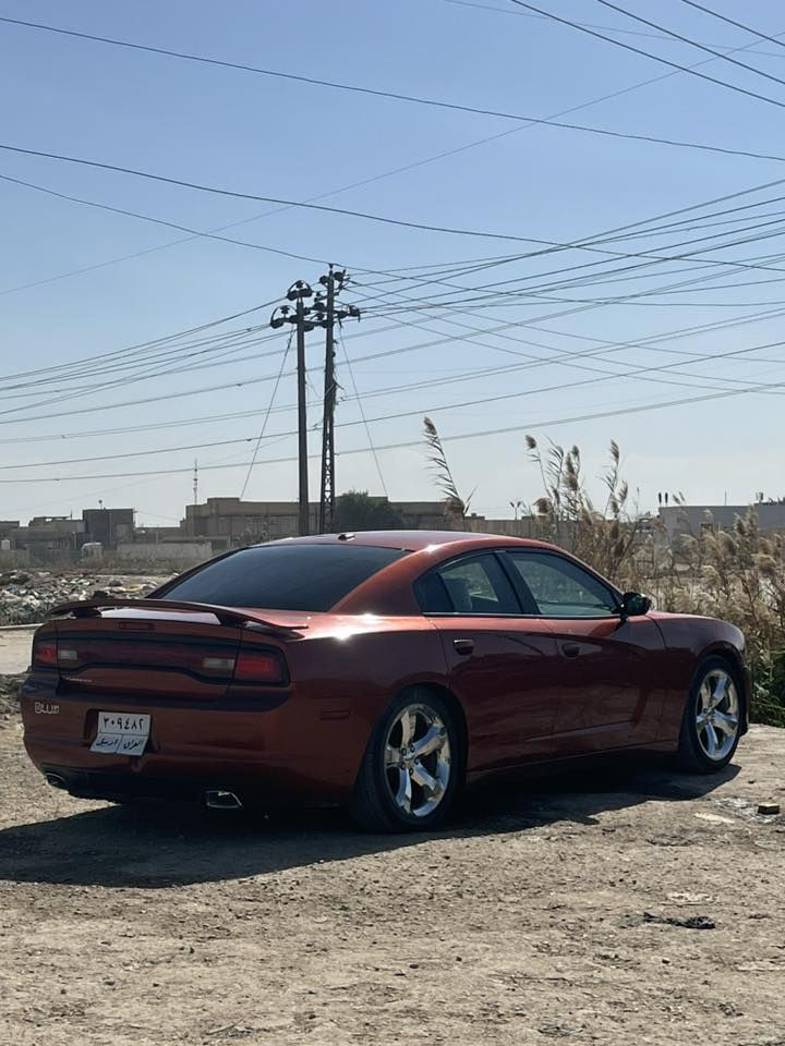 جارجر ١٣ كصه جنطه متومه اربيل 
اس ارتي شفتات ستيرن 
بيه هواي مواصفات 
مكاني ناصريه شطره
سعر ٦٠ وبيه مجال
***********
