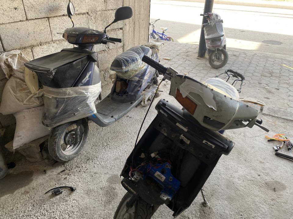 اربع ماطورات ياماها + شاصي +كفرات وغراض مال محل للبيع كلهن ب350 الف للشراي 

الاتصال بالرقم ***********
