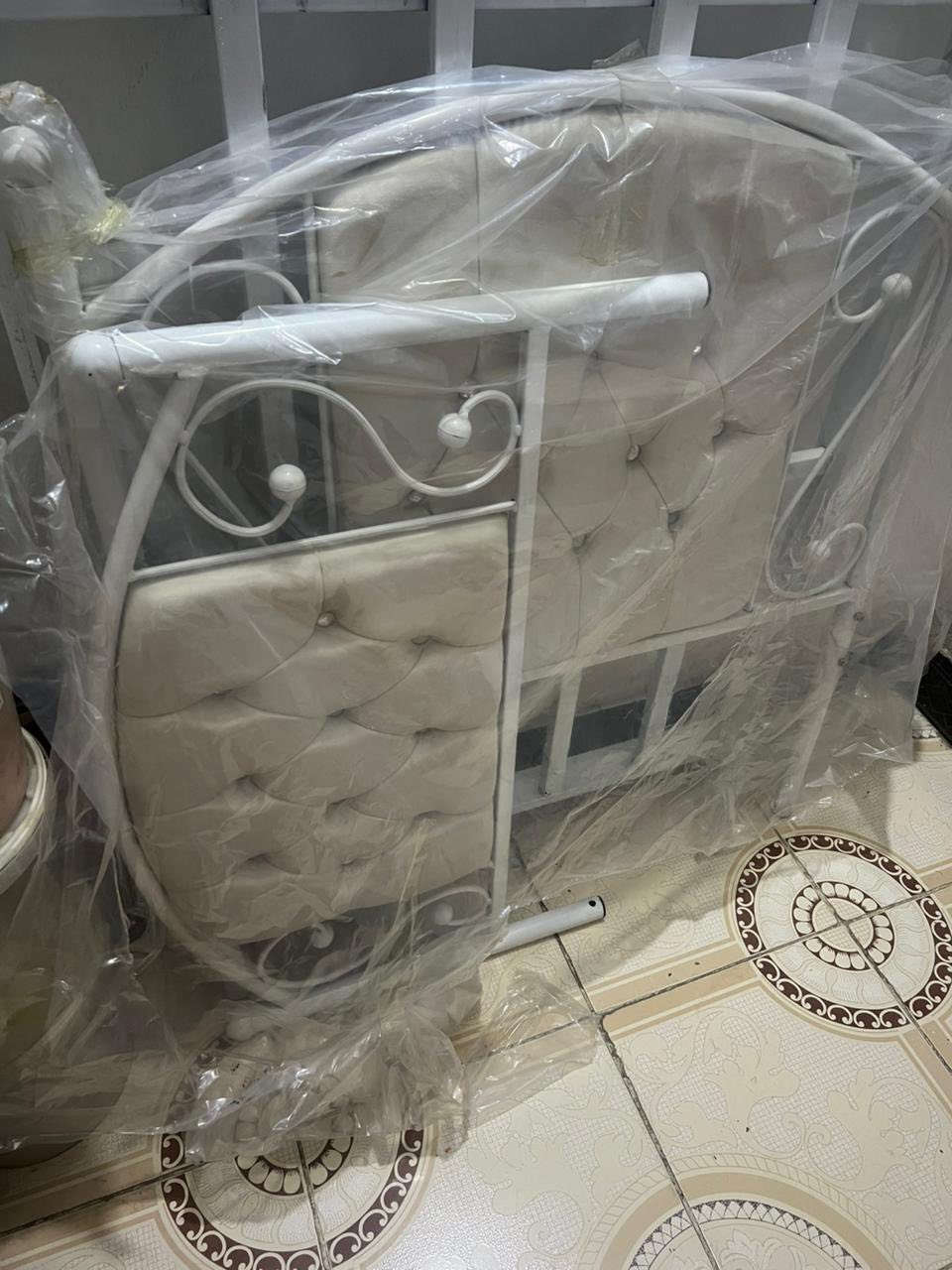 السلام عليكم عندي هاي جربايه للبيع بعدها بغلافها  ما مستخدمه حديد   بس لان طولها 170مااريدها


**إذا كنت صاحب هذا الإعلان وتريد حذفه لأي سبب، رجاءا أرسل رسالة إلى الدعم الفني**
