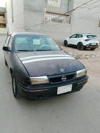 مكينة ٢٠٠٠ • موديل ١٩٩٢ • سياره كامله