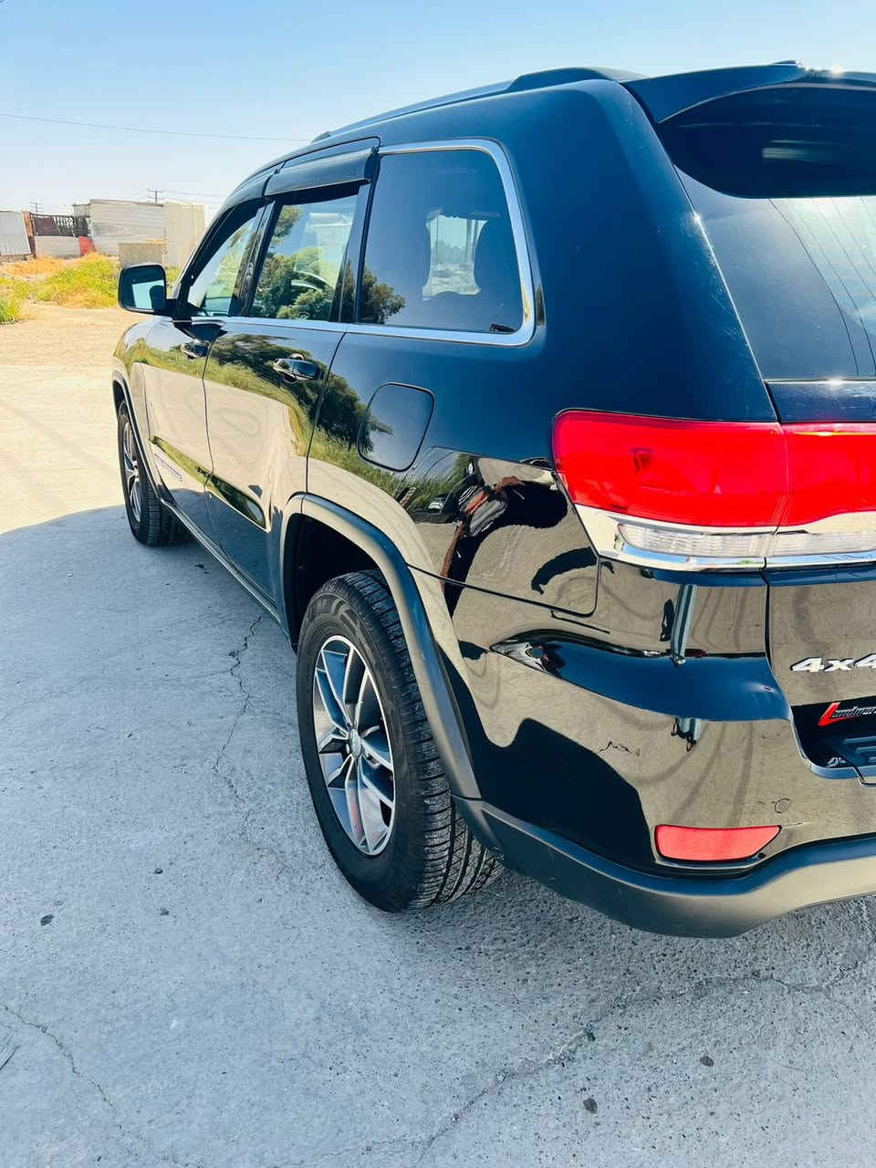 جيب لابيع  موديل 18 رقم  سنويه جديده بسمي  سياره نضيفه مابيها نقص مال جناي محول بساتمها  مال 14 بانزين عادي خير من الله  عنوان ديالى ***********   بعقوبه
