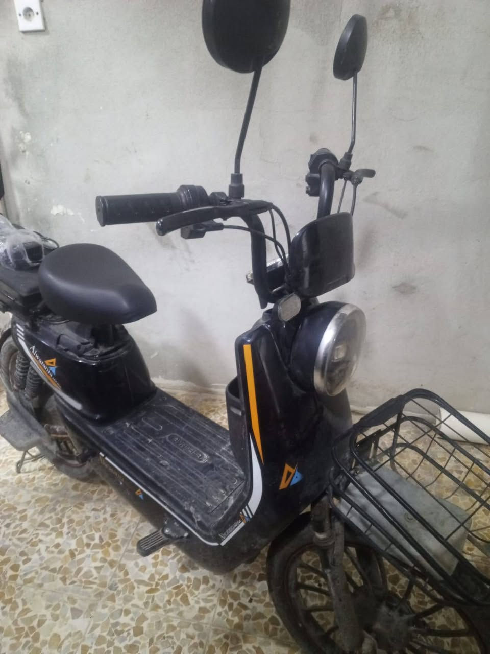 ماطور شحن حجم 26فول فول نظافة تايات نظاف ماطور جديد من المحل للبيت  عنوان يارمجة الشرقية الاولئ

#سعر250وبي مجال
***********
***********
