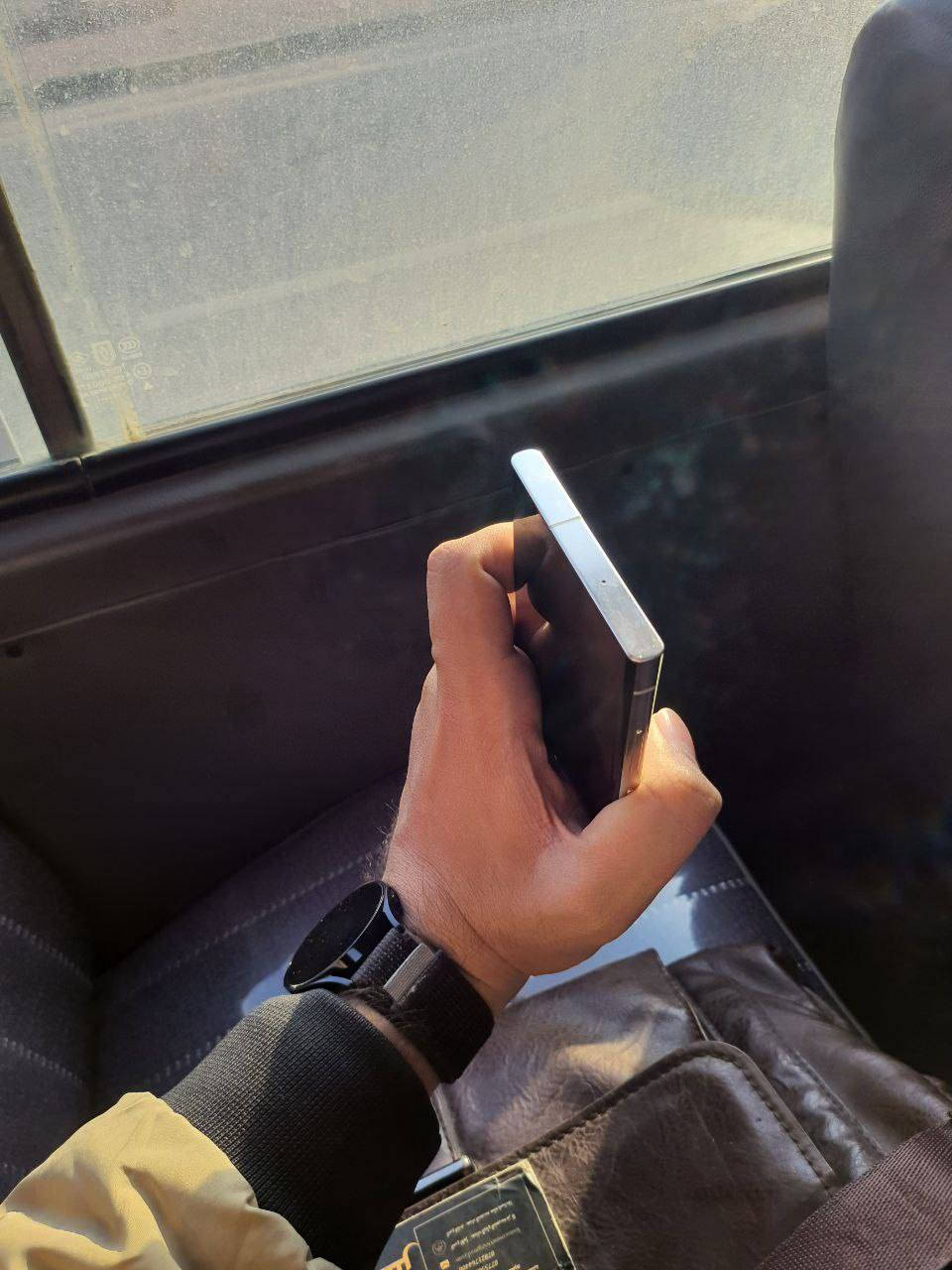 عندي s23 الترا 512 لون بيجي

جهاز نضيف نسخة امريكية فقط قلم مايشتغل 
باقي مكفول ويا لزكات كاميرات 

سعره 650 علما بسعر ال 256 وذاكره جهازي 512 

مكاني بغداد المعالجة 
توصيل موجود 

راسلني واتساب وبخدمتك ***********
