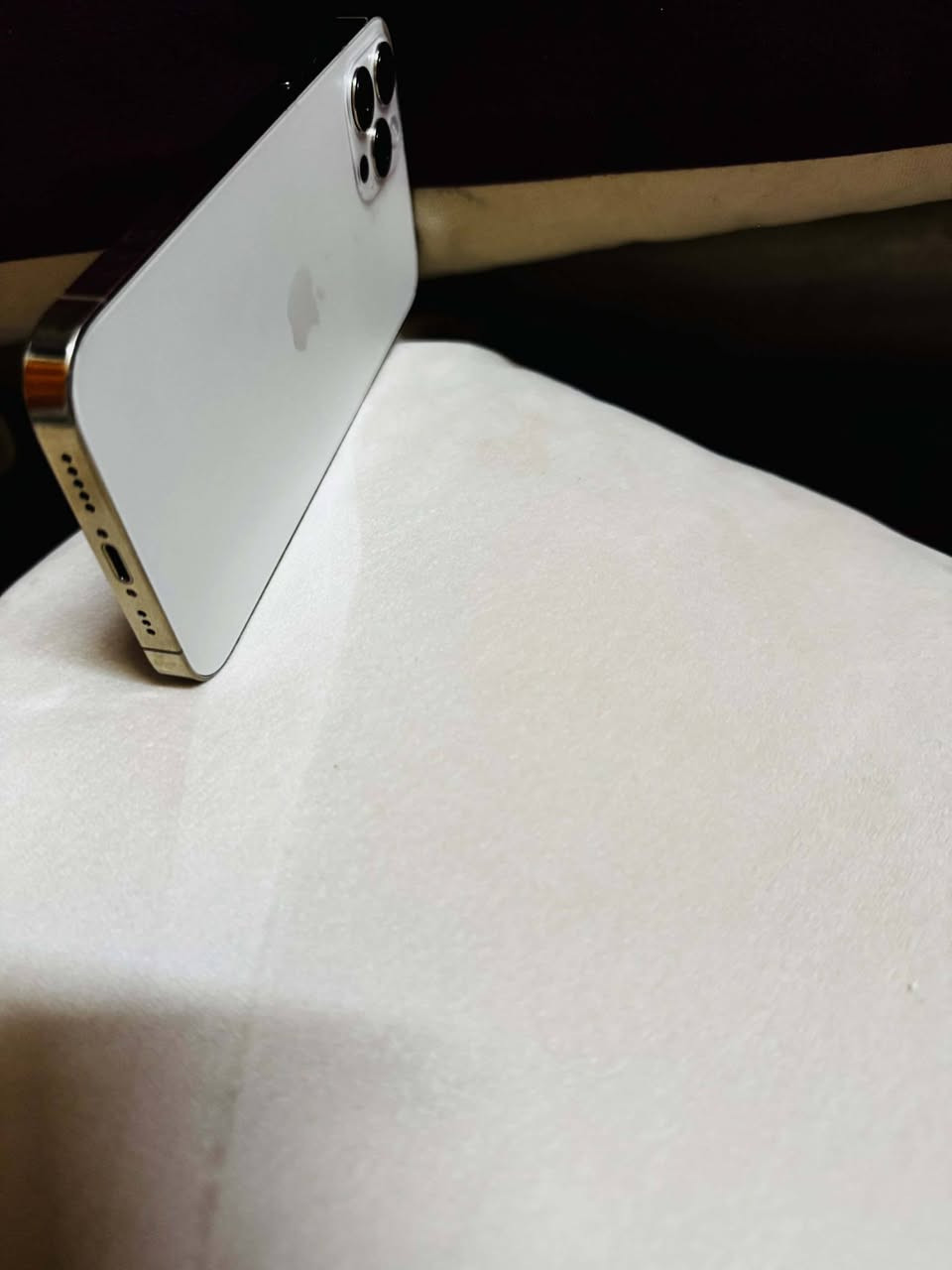 ايفون 12 برو
مساحه ١٢٨

🔋77

مغير شاشه اصليه

بصمه طلقه

السعر 179

للتواصل 0778264480


**إذا كنت صاحب هذا الإعلان وتريد حذفه لأي سبب، رجاءا أرسل رسالة إلى الدعم الفني**