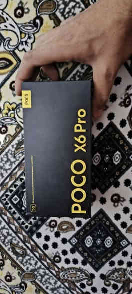 بوكو x6, برو   ذاكره512
جهاز مامفتوح شرط الفحص اي محل هواتف يعجبك 
  يشغل 120 ببجي 
كارتونه. شاحنه. و3كفرات.  كله كامل 
رقم هاتف ***********
سعر 250
