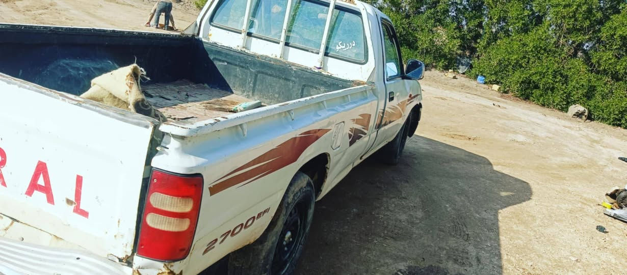 سلام عليكم سياره البيع دير 5 چنكال تك
مديل 2006 رقم صدامي سنويه عاج ما مسول علا مداور ماعرف مالك سياره
 كير محرك نضيفات  كرهبائياته شغاله
 سعر 18 بيه مجال قليل
مكان سياره سماوه قضاء الهلال
تواصل مع رقم / ***********
