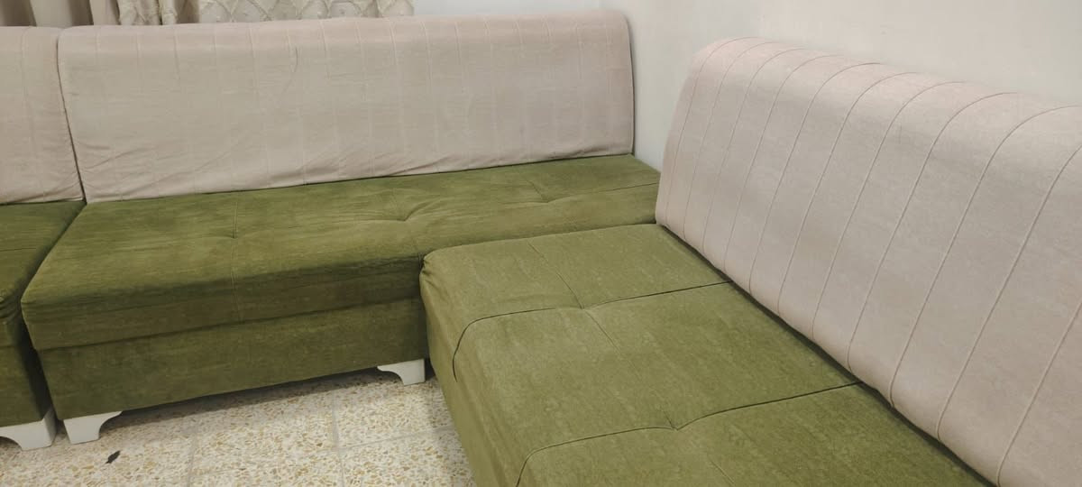 ديوان ١٠ متر للبيع مابيه اي عيب 
ادفع سعر


**إذا كنت صاحب هذا الإعلان وتريد حذفه لأي سبب، رجاءا أرسل رسالة إلى الدعم الفني**