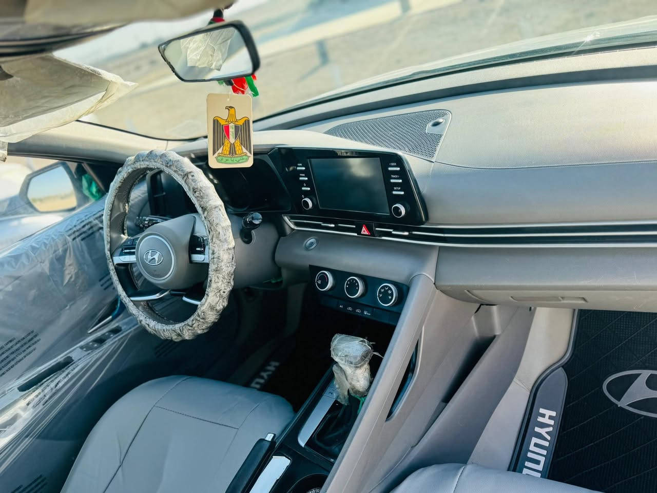 سلام عليكم
النترا موديل21فول موصفات بصمت ابوب بصمت تشغيل تحكم ستيرن جهتين تدفئه تبريد حداديه تخم تاير كله جديد سياره جاهزه ربع ماتصرف عليهه سياره ماشيه 100الف حقيقي استلام شركه بعدله 5اشهر صير حره مكان ذي قار قضاء النصر السعر 153وبيها مجال بصيط اي استفسار اتصال ع الرقم 
***********
