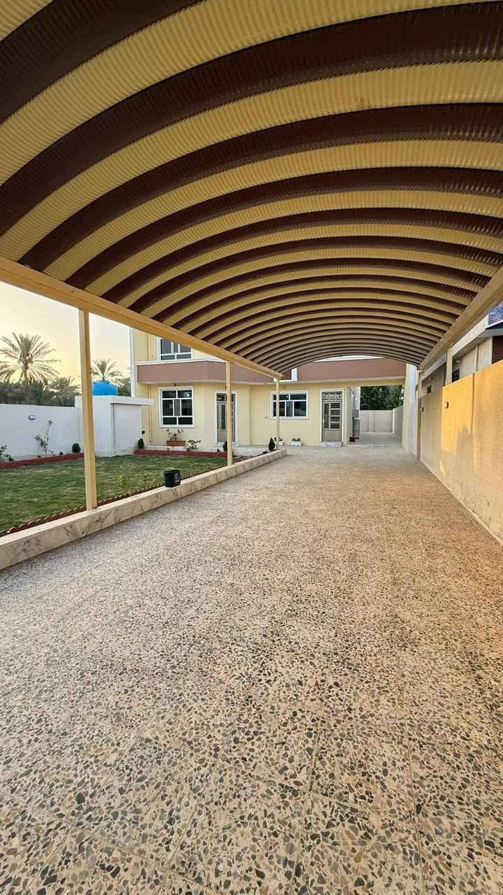 سلام عليكم يوجد بيت للبيع مساحه 600 متر يحتوي على 4غرف نوم واستقبال ومطبخ وصحيات طابو زراعي سند25 تحويل بسم المشتري مباشر العنوان بغداد الراشديه المراسمه الاتصال على رقم ***********
