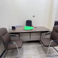 أثاث استعمال قليل • سبلت ٢ طن • جلد جديد