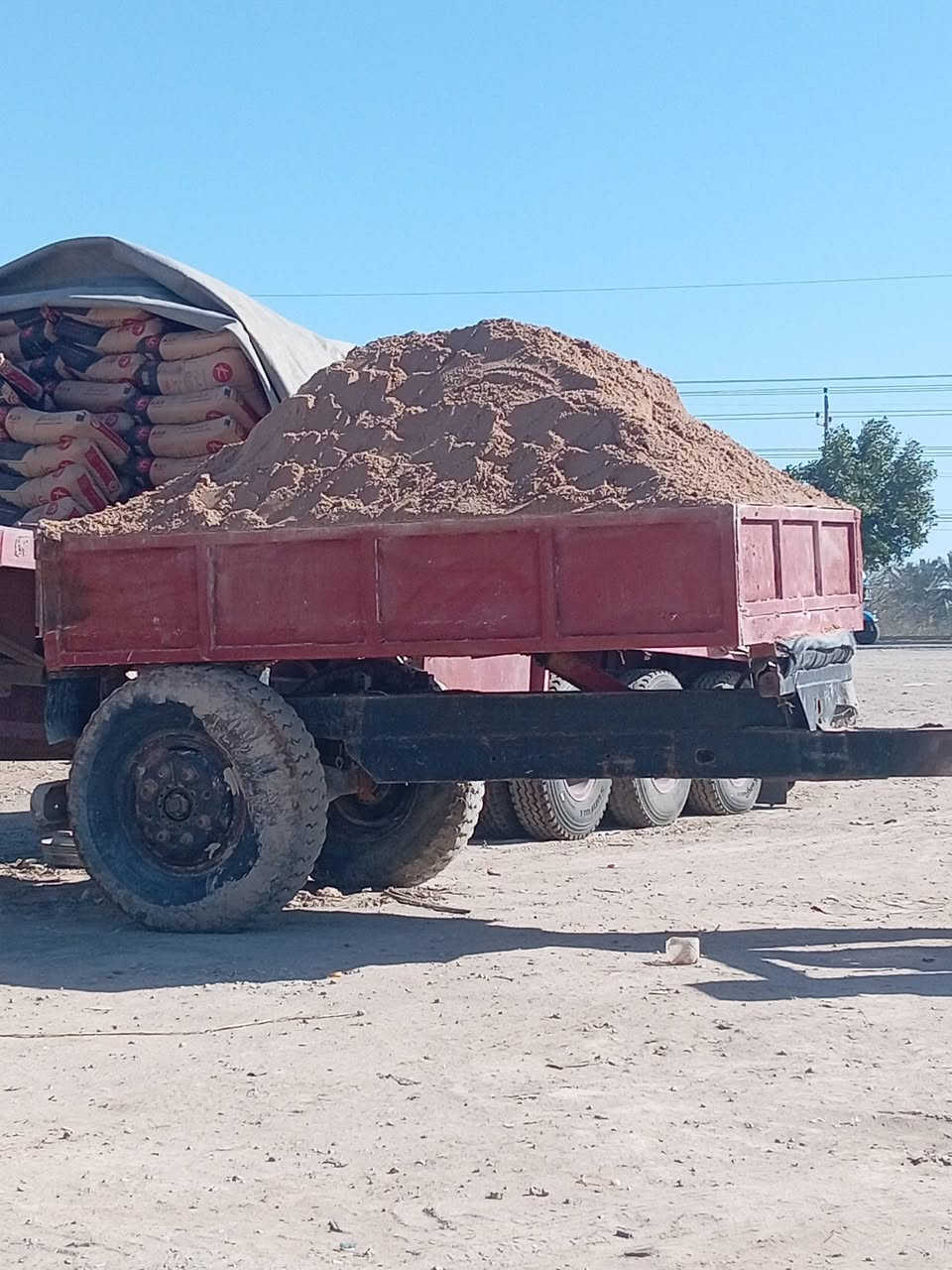 يوجد مواد بناء كافت مواد بناء سعار مناسبه    حمل فول
طن سمنت ٩٥.               تك رمل ١٤٠
تك حصو ١٥٥.                 كنتر رمل ٤٠
كنتر حصو ٤٥.                كنتر مغربل ٥٠
ألف طابوك١٢٥.               كنتر سبيس ٤٠
كنتر زميج 20.               كنتر تراب حلو ١٥
للاستفسار على هذا الرقم
***********

***********
