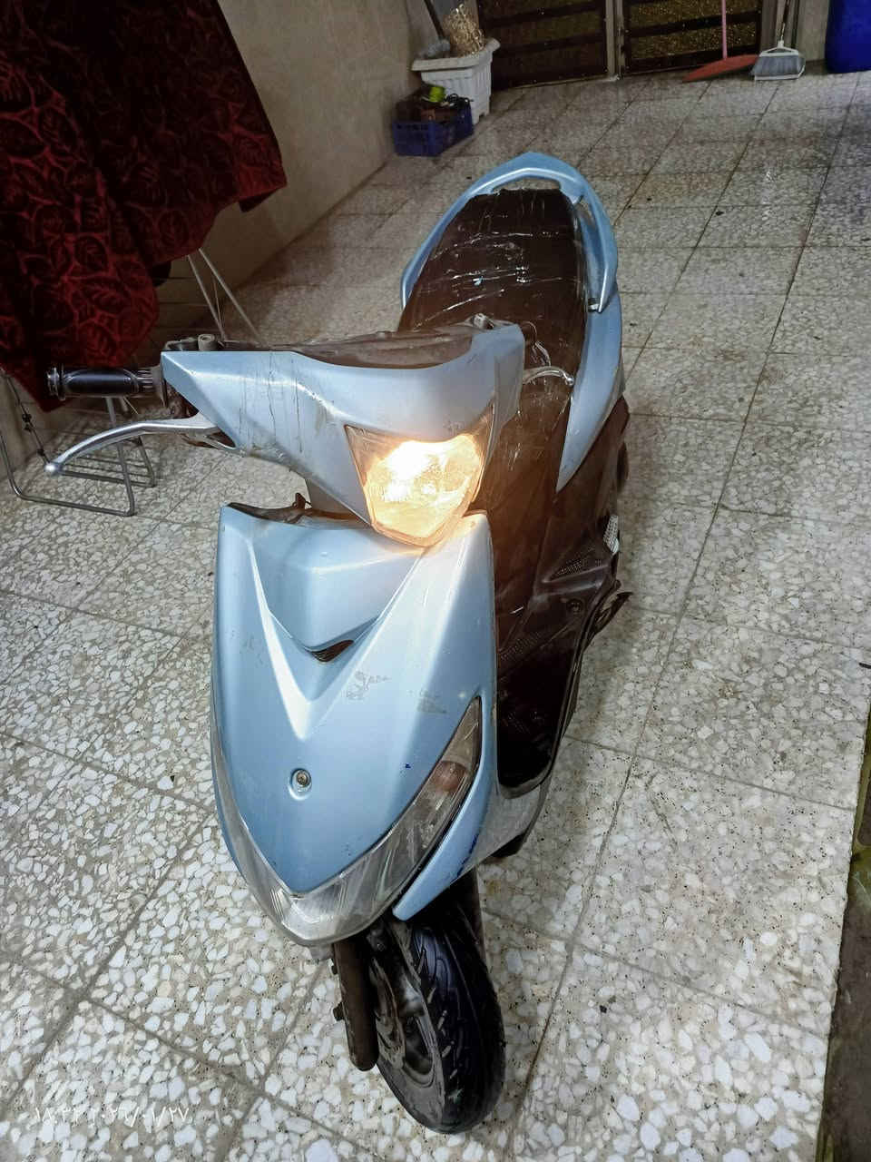 السلام عليكم ماكس حديث نوزل شغالة بيها نواقص قليلة سعرها ٣٠٠ وبيها مجال
العنوان بغداد الشعب 
***********
