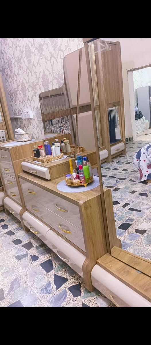غرفه تركي متكونه من 11قطعه ثكيله جدآ 750وبيها مجال الاستفسار خاص


**إذا كنت صاحب هذا الإعلان وتريد حذفه لأي سبب، رجاءا أرسل رسالة إلى الدعم الفني**