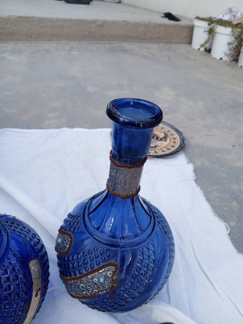 سلام  فرفوري ومسهريات زجاجية للبيع  شلعة وحدة  حوالي 60قطعة وكم قطعة فيهن ضرر  التولصل ععلى الخاص


**إذا كنت صاحب هذا الإعلان وتريد حذفه لأي سبب، رجاءا أرسل رسالة إلى الدعم الفني**