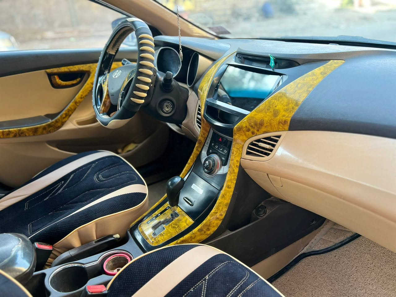 النترا 2014خليجي بيه فقط باب مبدل محرك 1600 دوشش السعر 115وبيه مجال ‏‪***********‬‏
