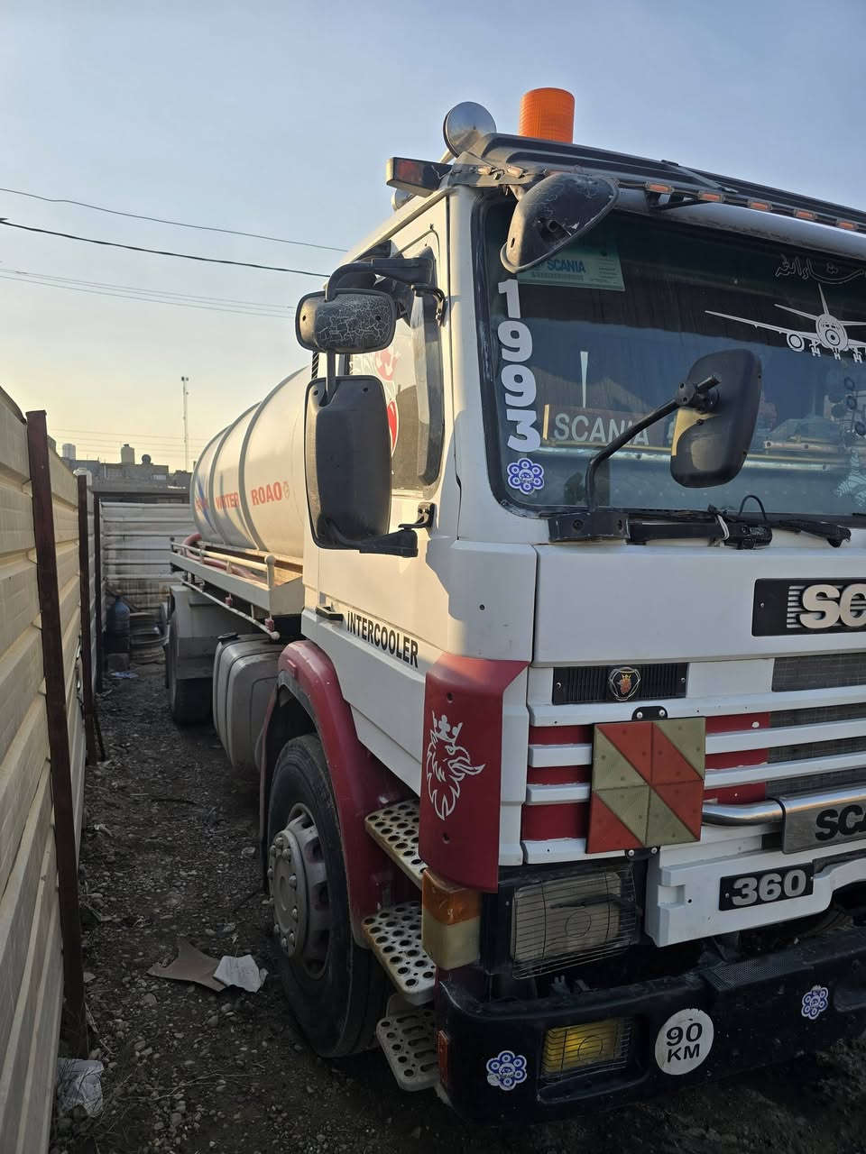 سلام عليكم سكانيه لبيع مكفوله موديل 93.   نتصال عل  هاذ رقم.  ***********
