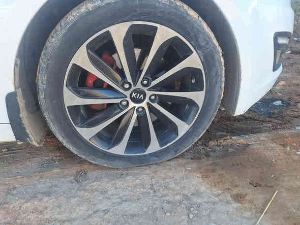 سلام عليكم
تخم ويل كب  حجم ١٨مع تتخم تاير جديد  السعر ٣٥٠ او بي مجال 

مكانة الديوانية قضاء المهناوية

***********
