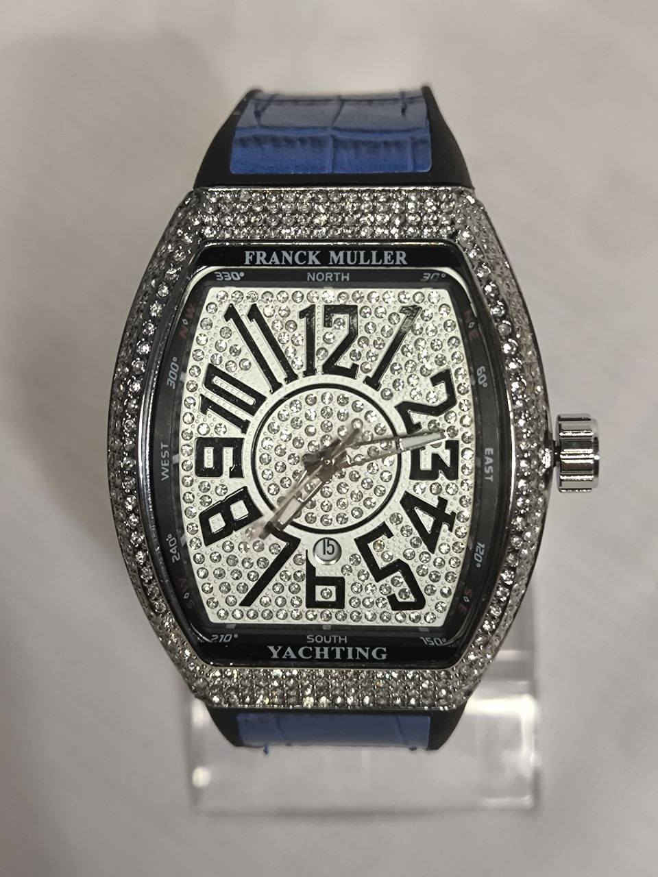 ساعة من ماركة فرانك مولر FRANCK MULLER مشذر رجالي 

تحفة فنية
 لاصحاب الذوق الملكي والفخامة
مكينة كوارتز 
هيكل ستانلس ستيل مرصع ديموند بالكامل
ميناء مميزة مرصعة دايموند مزودة بمنفذ تاريخ مع ارقام عربي مع اميال لامينوس 
زجاج زفير ضد الخدش 
مقاومة الماء والغبار 
 سير جلد مميز مبطن بسير ربل
مختمة بالكامل 

السعر :- 50 ع اول تم 
للحجز والاستفسار يرجى مراسلة الصفحه


**إذا كنت صاحب هذا الإعلان وتريد حذفه لأي سبب، رجاءا أرسل رسالة إلى الدعم الفني**