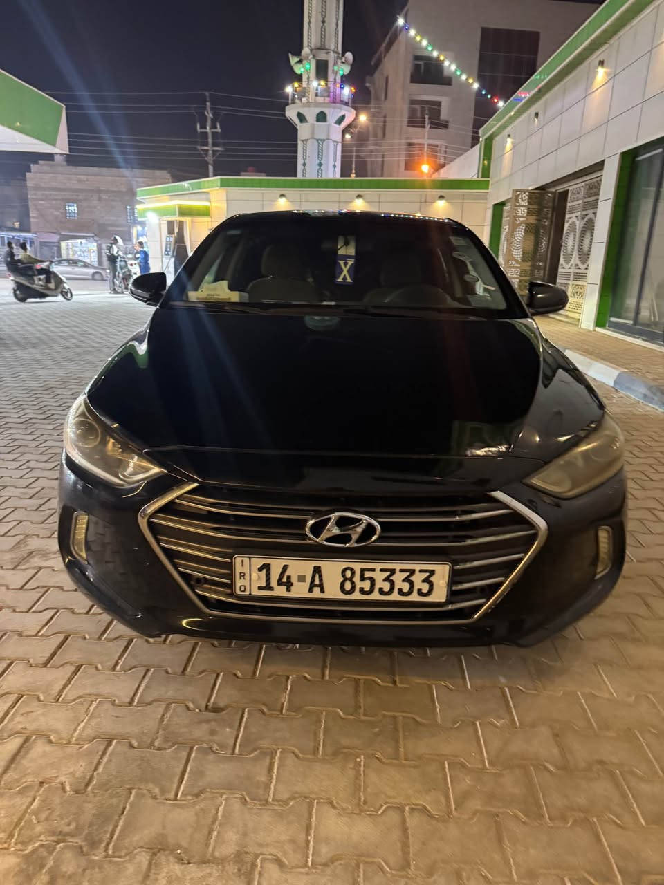 يالله السلام عليكم النترا 17 امريكي 
الاضراض فقط باب السايق وباب العبري صبغ كلير من امريكا اي ضربه مابيه 
منضومه زنون تبريد تايرات جديد ماشيه 155 الف 
رقم الهاتف *********** 
السعر 110 البصرة, العراق
