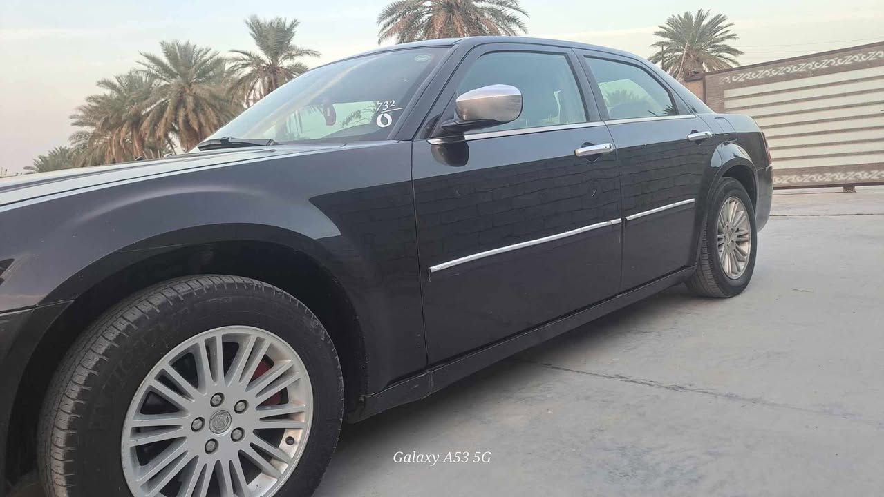 السلام عليكم
النوع : اوباما 
الموديل :2007
الرقم : سليمانيه ( تحويل مباشر ) 
🛑حادثهه جاملق أمامي 
وبيها تكحيل هلال الخلفي 
ولجاملق لأمامي بيه صبغ 
بدون قطرة معجون لسياره 
دواخل كلها سليمه 
* محرك : 3500
* سياره خير من الله كير محرك غرفه مرتبه 
*  حداديه 70‎%‎
العنوان : واسط 
 
باقي التفاصيل الاتصال ؏ الرقم 
***********
