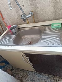 كاونتر ثلاث قطع • قياس متر • للبيع