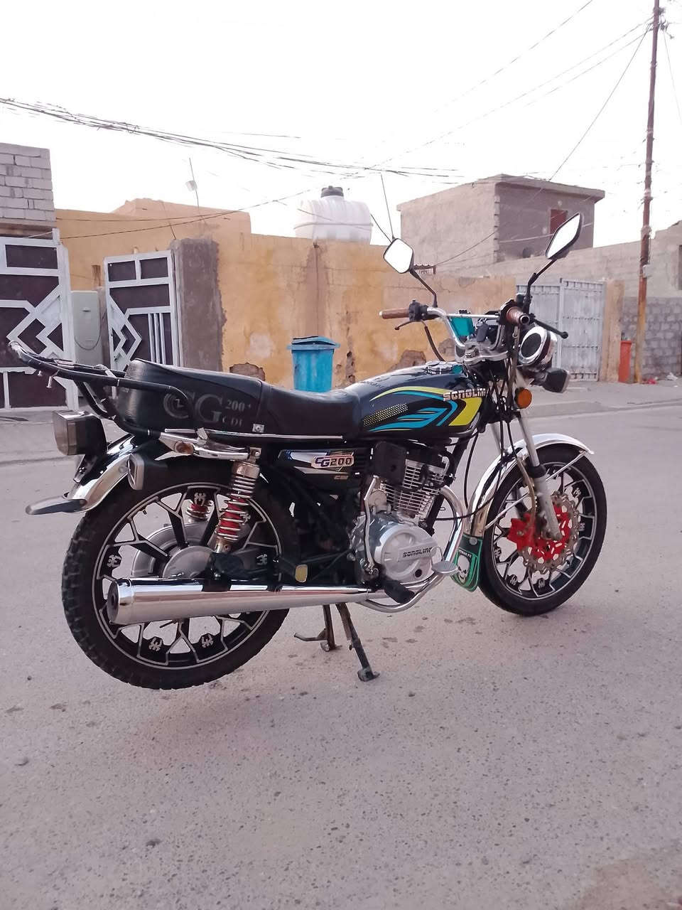 سلام عليكم سيفان خمسه كير موديل 25تشغيل عد بعد بصمه قفط دشبول طافي لباقي كفاله اوراق كامله محرك يخبل سعره 580وبيه مجال مكاني الطيفيه رقمي ***********)***********
