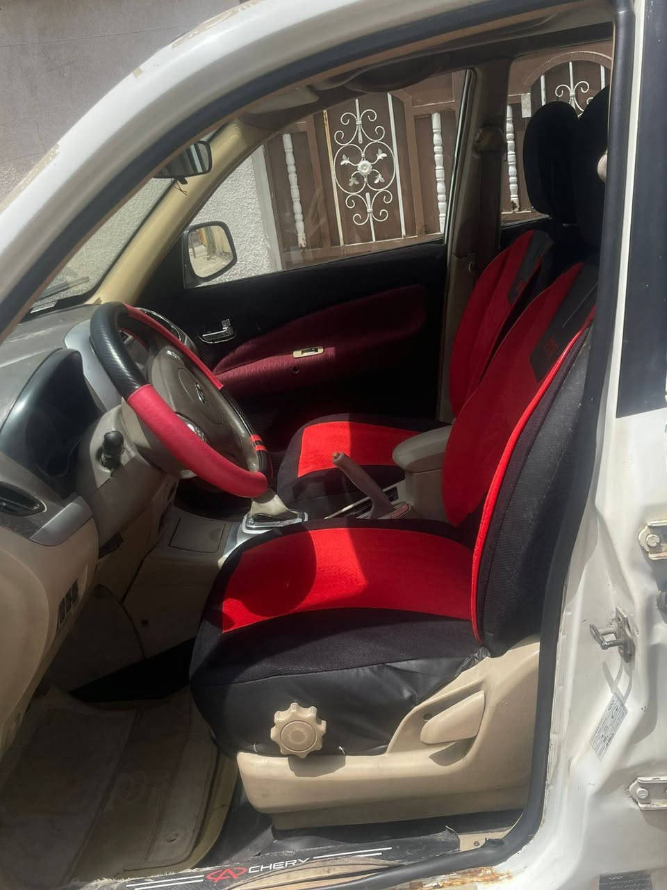 سلام عليكم تيگو 2012 بيها مكانات صبغ سياره جاهزه من كلشي تخم تاير جديد محرك جديد 2000 تبريد گير ميكانيك رقم بابل السياره بلبياع سعرها 45 وبيها مجال الي يريدها يتصل على هذا الرقم ***********
