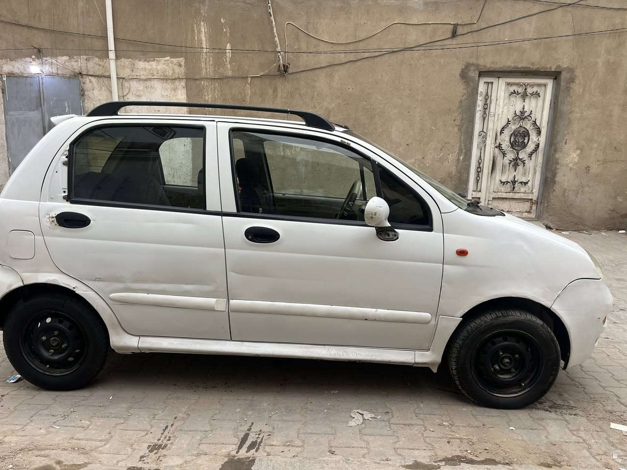 مديل 2013 كير عادي  سياره جاهزه سعرها 19 ورقه رقمها نجف وشرط لمداور كير مكينه مكفولات  مكان سياره نجف ***********
