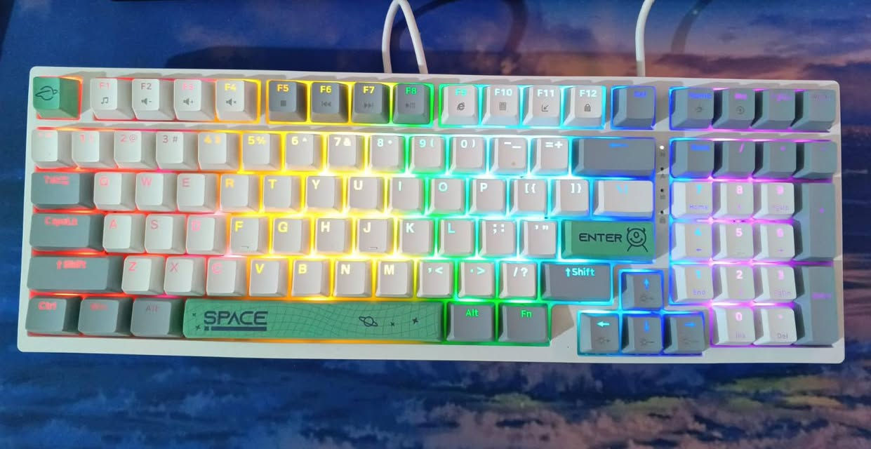 كيبورد G38
25 الف


**إذا كنت صاحب هذا الإعلان وتريد حذفه لأي سبب، رجاءا أرسل رسالة إلى الدعم الفني**