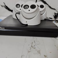 من رخصه المدير للبيع منظومه كامرات نوع دهوا أصلي 2 ميكا 4 جنل كامرات ص...