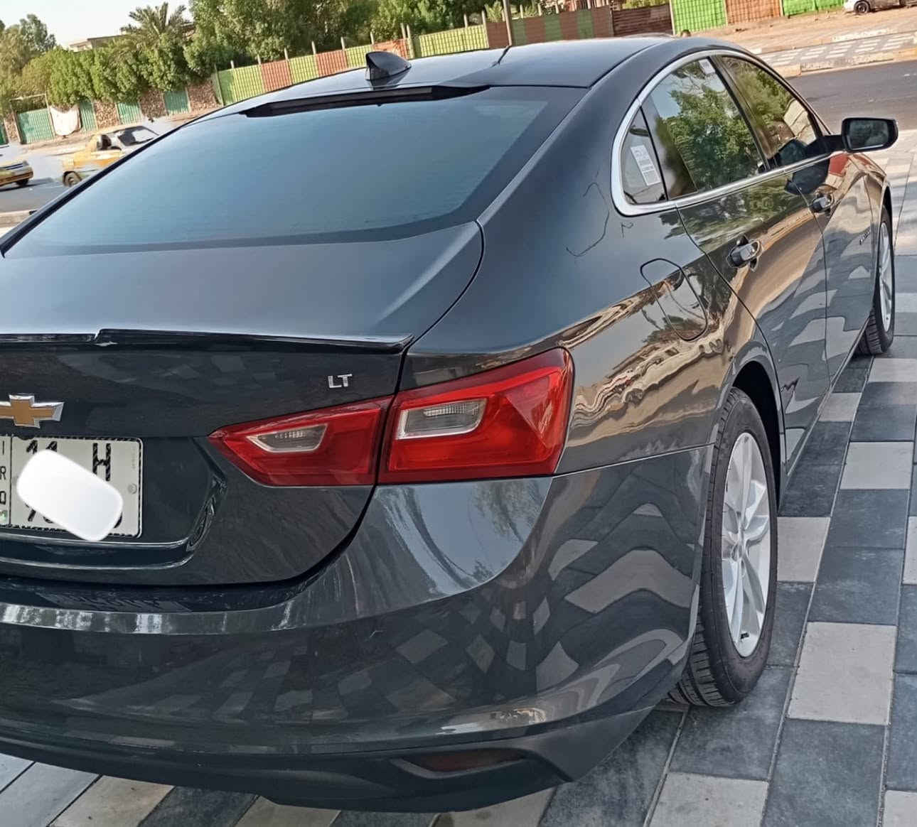 للبيع شوفرليت ماليبو 2018 وارد امريكي
حادث جاملغ امامي ومصلح نفسه 

بدون دواخل بدون ايرباك 

سياره جديده بعدهه على وضع الشركه غراضهه كلهه مانازله 

المواصفات

فئة (2LT)

كامرة

شاشة

كشنات كهرباء + جلد مشمشي 

بصمة تشغيل وابواب

تحكم ستيرن جهتين

محرك ١٥٠٠ تيربو

تبريد قطعتين

ماشية 48

نظام مانع انزلاق

تشغيل عن بعد

ويل كب حديث

تحديد مسار

كروز سرعة

كشافات

رقم بغداد دولي بسمي هزه جديده سنويه تنتهي بل 31

السعر (97 وبيهه مجال الشراي 

للاستفسار اتصل على الرقم  ***********
