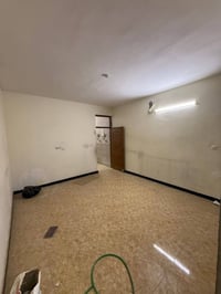 للايجار طابق اول غرفة وصالة ومطبخ وخدمات السيدية مربع الاقتصادين بدل ا...