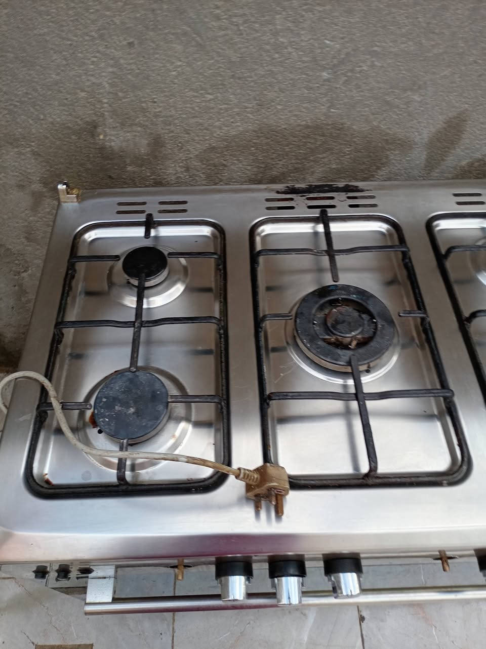 طباخ خمس عيون نظيف مثل ما موضح بالصورة  ب٢٢٥وبي مجال وبلازما الشاشة يحتاج تبديل قياس ٤٢ للبيع مكاني السفينة


**إذا كنت صاحب هذا الإعلان وتريد حذفه لأي سبب، رجاءا أرسل رسالة إلى الدعم الفني**