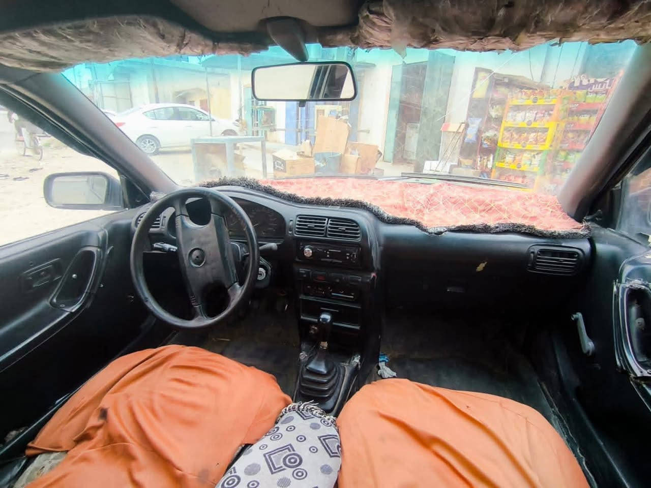 السلام عليكم...مكلف بل نشر سياره للبيع كير محرك شرط مسجله بس راعيه ما اندلو  مكفوله دوله وعشاير طخم تايرات جدد كهربائيات كلها شغاله.. السعر 17 وبيها مجال الاتصال ***********
