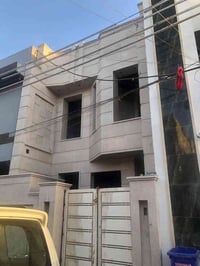 دار للبيع في منطقة العامرية مربع نواب ضباط المساحة 100م طابقين   البيت...