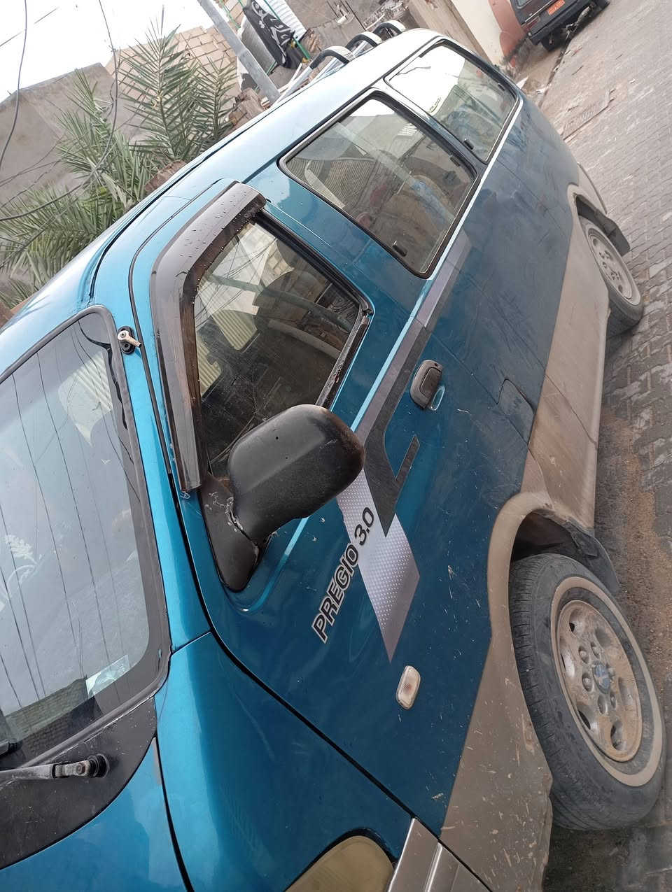 موديل 97 سنويه ل 27 مصفره هيئه ومرور رقم بغداد راعيهه بغداد يريد مداور 
معمره تعمير درجه اولى سياره مكينه بيهه بخار بدون تنقيص ***********
