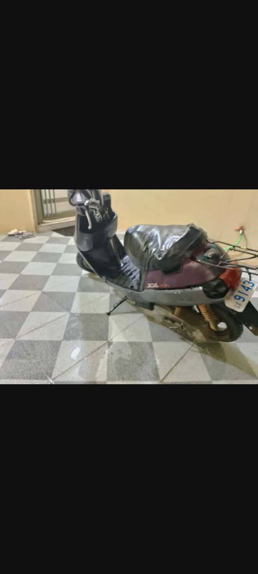 سلام عليكم مطلوب للبيع بوتين بس يراتلو بتريات مال اسويج المطور كدام العين يتأخر بل تشغيلا سعر 150او ماراوس  وبي مجال المكان موصل حي العربي
