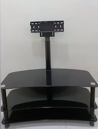 ميز بلازما • اسود • نظيف