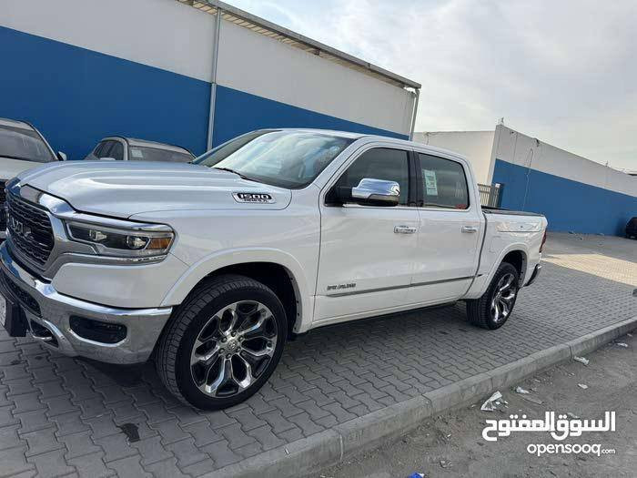 للبيع دوج رام لمتدد خليجي وكالة  اعلى فئة كفالة عامة
دوج رام 1500 لمتد كفالة عامة
الموديل 2019
المحرك : V8 5.7L .
رقم بغداد رقم
السياره مزوده بظام الغاز يعني تنسى شي اسمه صرف تعمل بنظام ((غاز //بانزين)) 

السعر : 355$

المواصفات :
* دفع رباعي 4x4. فور ويل
* رادار تفاعلي مع مانع تصادم. 
* نقطة عمياء. 
* تحذير الخروج عن المسار
* استطفاف ذكي (اوتوپارك).
* دوسات جانبية كهربائية.
* المصابيح الأمامية زنون.
* كشافات الضباب زنون. 
* المصابيح الأمامية والمصابيح الخلفية LED. 
* دخول ذكي (بصمة). 
* تشغيل عن بعد.
* مقاعد من الجلد الفاخر. 
* المقاعد كهربائية مع ميموري.
* المقاعد الأمامية تبريد وتدفئة. 
* المقاعد الخلفية تبريد وتدفئة 
* صناديق جانبية بالبدي 
* الستيرن تدفئه .
* شاشة كبيرة 12 أنچ.
* نظام ملاحة نفكيشن GPS.
* حساسات امامية وخلفية.
* مانع تصادم خلفي. 
* مكيف خلفي.
*محدد سرعة.
* ويل كروم قياس 22 انج.
* مرايا كهربائية جانبية من الكروم قابلة للطي كهربائيا.
* شاحن موبايل لاسلكي (واير ليس).
* الشباك الخلفي كهربائي. 
* المرايا الجانبية تدفئة. 
* باب الصندوق كهربائي. الخلفي .
* امكانية تعديل ارتفاع دواسات البنزين والبريك.
* هاند بريك كهربائي.
* جوبلسات جگات تصعد وتنزل 
* حساسات امامية. 
* حساسات خلفية. 
* مرايا مع خاصية التعتيم الذاتي. 
* مساحات تخزين إضافية

للاستفسار خاص او الاتصال على الرقم (***********)
