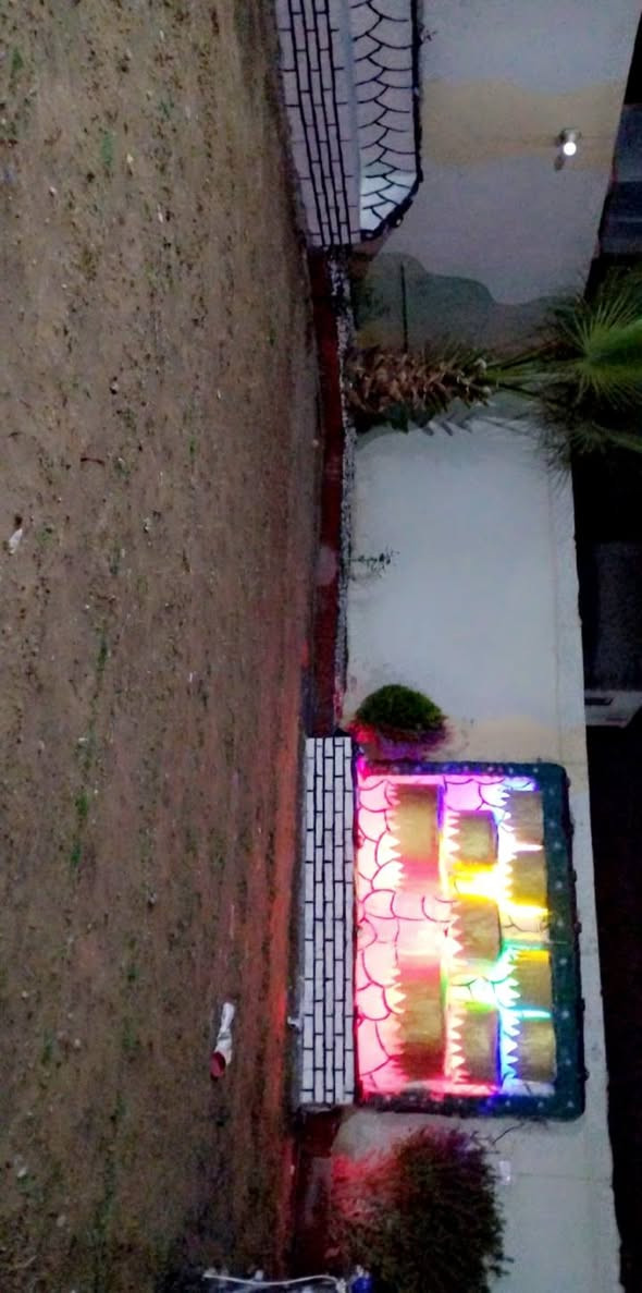 السلام عليكم حدقجي وتصميم حدايق وديكورات زراعت ثيل تقليم اشجار زراعت اشجار تبديل تربه  الستفسار ***********
