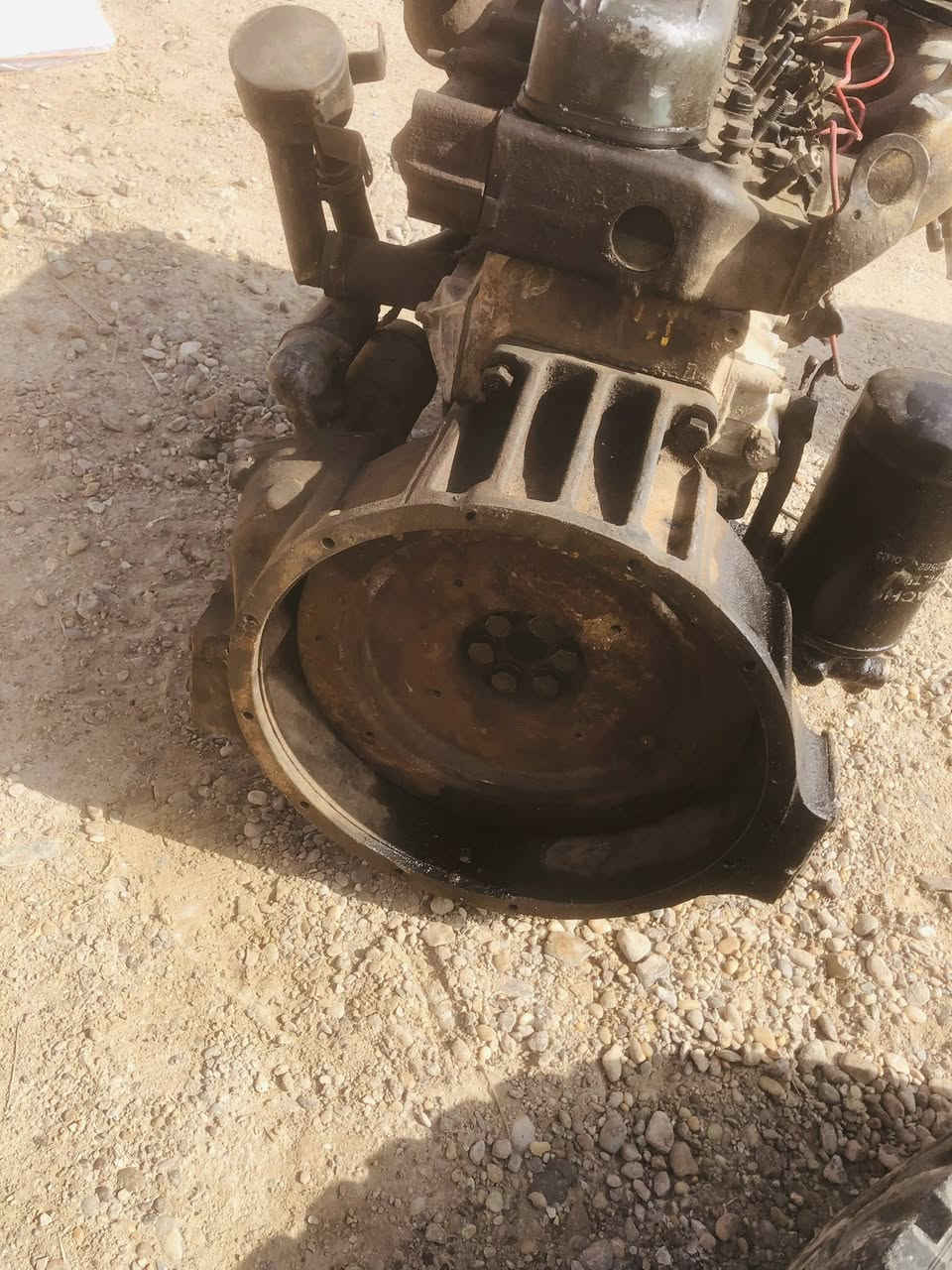 سلام عليكم محرك ازوزه بلادي 102شغال فقط السلندر مزروف سعره 5 اوراق مكان رمادي
***********
