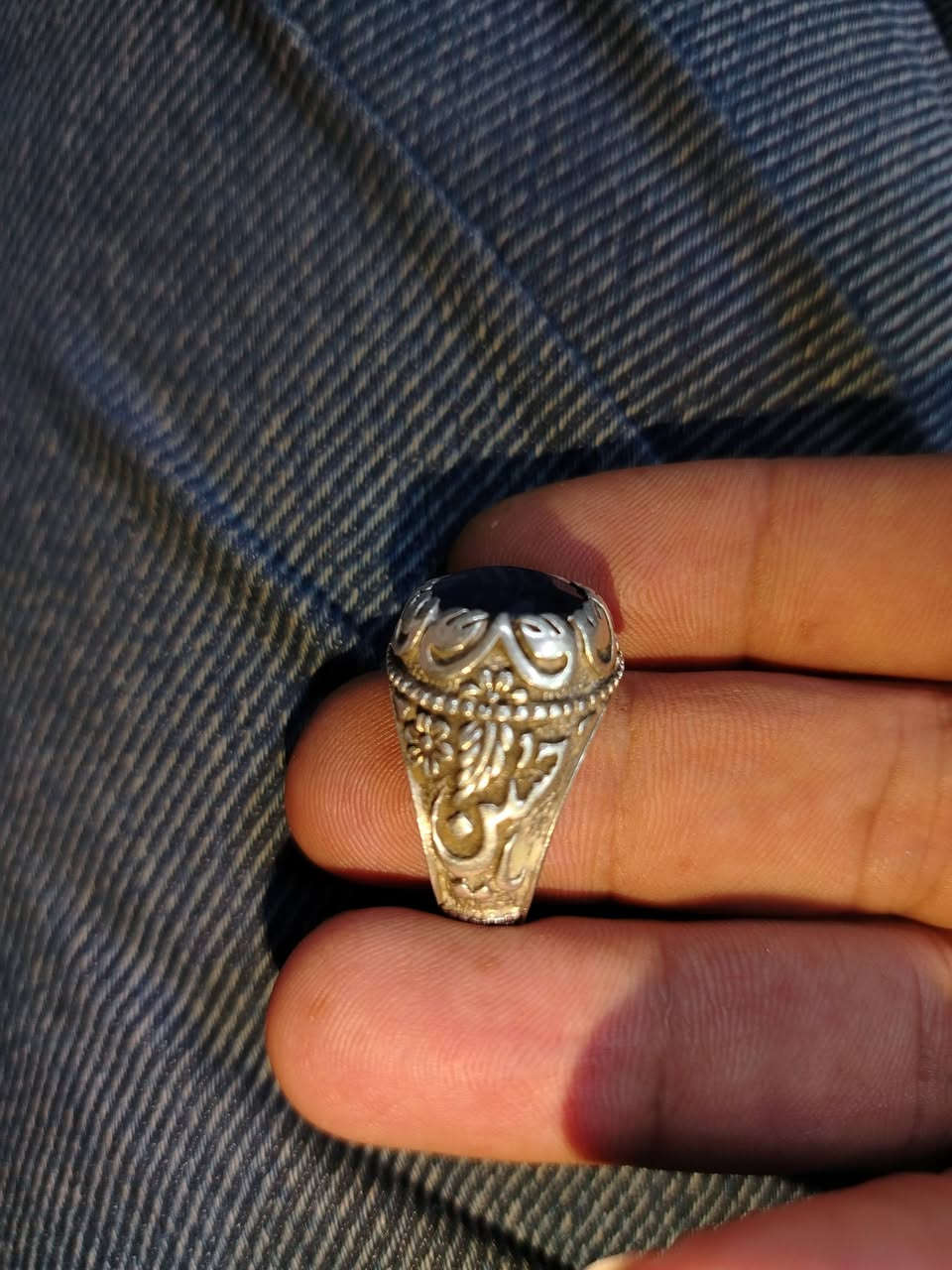 للبيع صياغه ثقيله السعر خاص توصيل وين اي مكان


**إذا كنت صاحب هذا الإعلان وتريد حذفه لأي سبب، رجاءا أرسل رسالة إلى الدعم الفني**