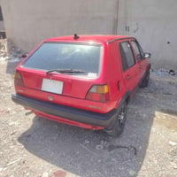 كولف ٨٧ مصبوغه جماليه بيها شبر بجمالغ الخلفي جاهزه من كلشي كير محرك كه...