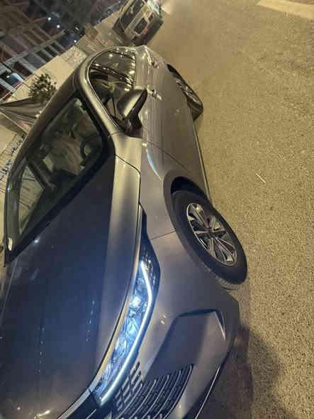 سلام عليكم بيوايدي دسترويل موديل 25 زيرو بسمي مرقم كامل غراضه كل كامله السعر 18500 مكان السياره اليرموك الاربع شوارع مجاور نادي الترفيهي الاتصال على الرقم ***********
