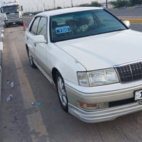كراون • راس الثور • ٢٠٠٠