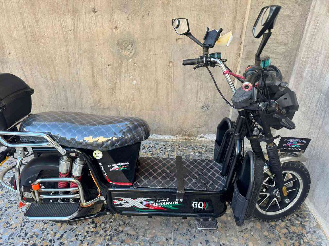 دراجة شحن (الاخوين) الضرر ماسدة مكسورة مثل ماموضحه بالصورة والشاشة طافية 
دراجة خير من الله بطريات على الفحص  يمشيك خير من الله نضيف وحلو 
سعرة 550وبي مجال
مكاني الرمادي التأميم
تواصل ***********
