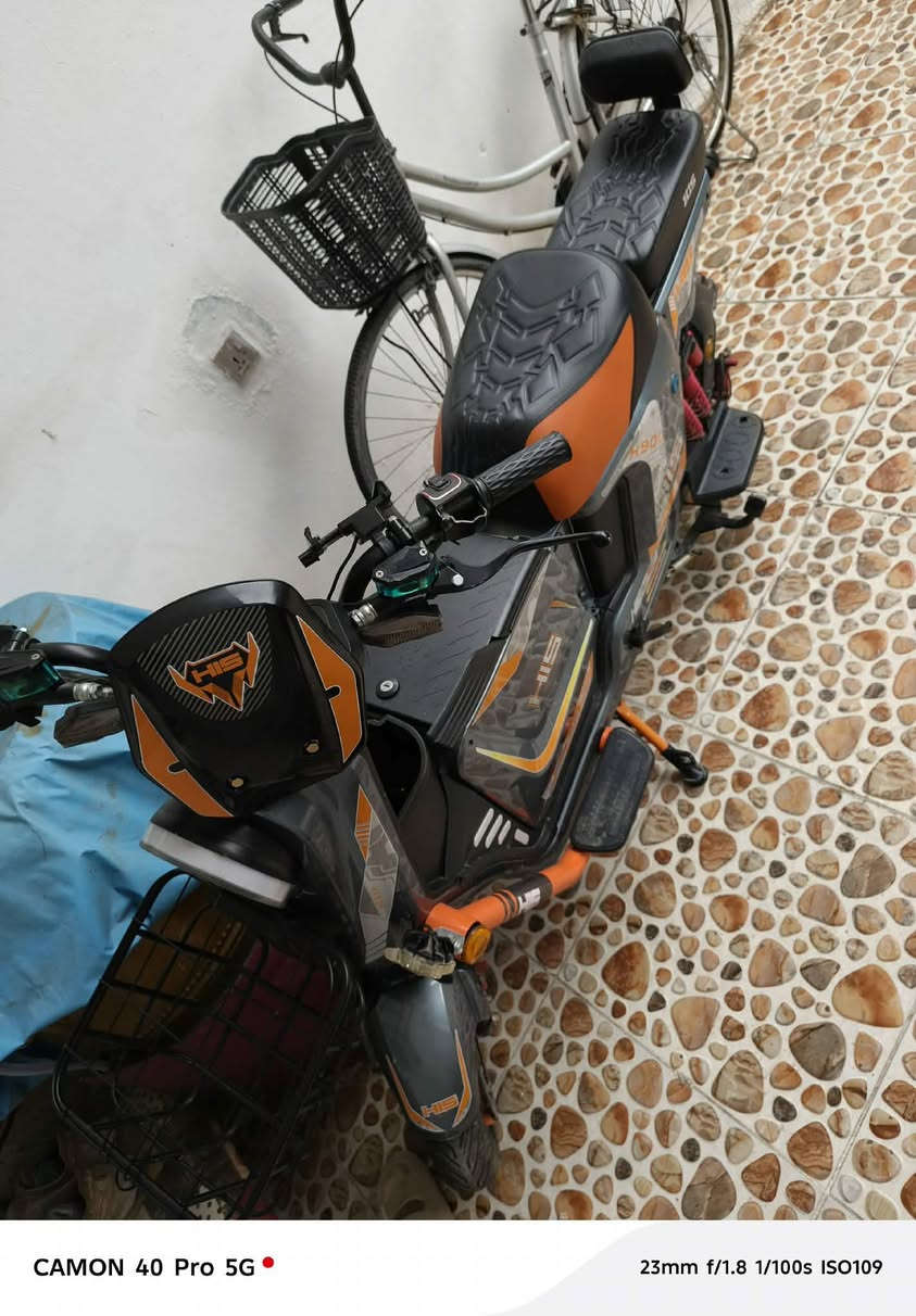 دراجه شحن للبيع نضافه100/100فول موديل2025
شراي يخابر رقم***********
