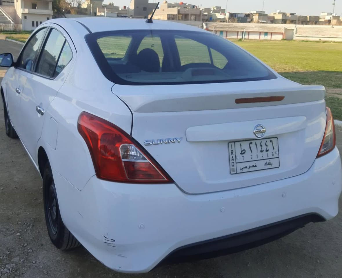 السلام عليكم 
نيسان صني موديل 2019 
رقم بغداد 
سيارة نضيفه تخم تاير جديد مدوشمه 
كير محرك كفالة 
السيارة جاهزه من كلشي 
السعر 100 وبيه مجال 
مكان صاحب السيارة الوزيرية 
رقم :***********
