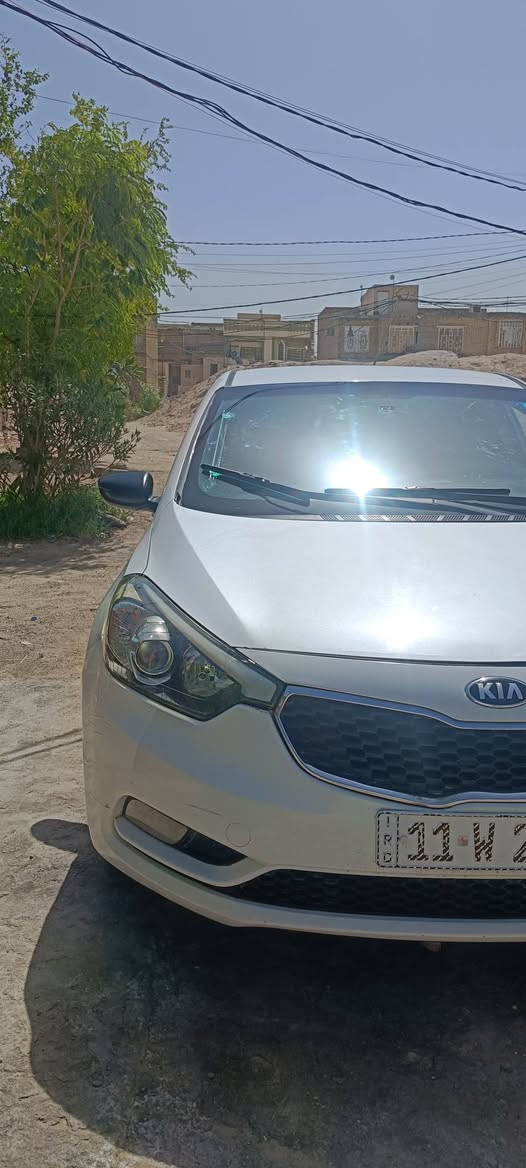 سيراتو موديل 14رقم بغداد بسمي كير مكينه كفاله اسياره بدون حادث فقط بنيد مبدل حداديه تبريد تخم تاير كله جديد ماتصرف عليه كلشي .*********** السعر 115
