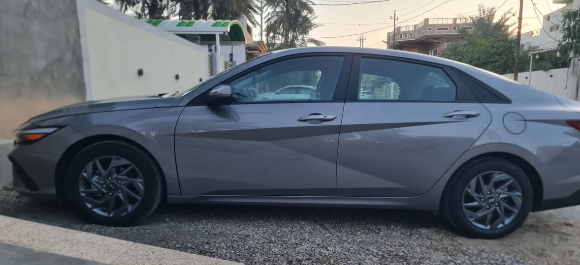 الضرر بنيد فقط بدون دواخل كفالة لغود وشواصي ايرباك ستيرن فقط
المواصفات 
بصمه + بصمه ابواب 
تشغيل عن بعد 
شاشه الكتروني 
لد نهاري + لايت زنون  
فول تحكم استيرن
ثلاث انظمه قياده
اناره بالدشبول
السياره ماشيه 41 الف كيلو (كيلو) 
رادار امامي مع رادار جانبي 
ويل كب توقف ذاتي عنده الاقتراب 
محرك 2000 دوش بانزين فقط
 السعر 153 وبيها مجال
***********
*********** بعقوبة, ديالى
